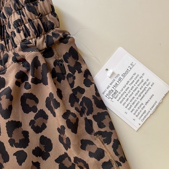 Lululemon Leopard Print Hotty Hot Shorts 2.5” - Picture 7 of 8